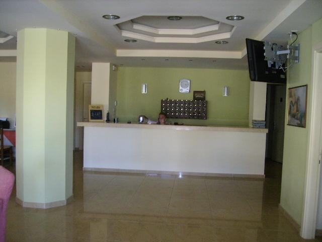 Hotel Tzevenos Apts